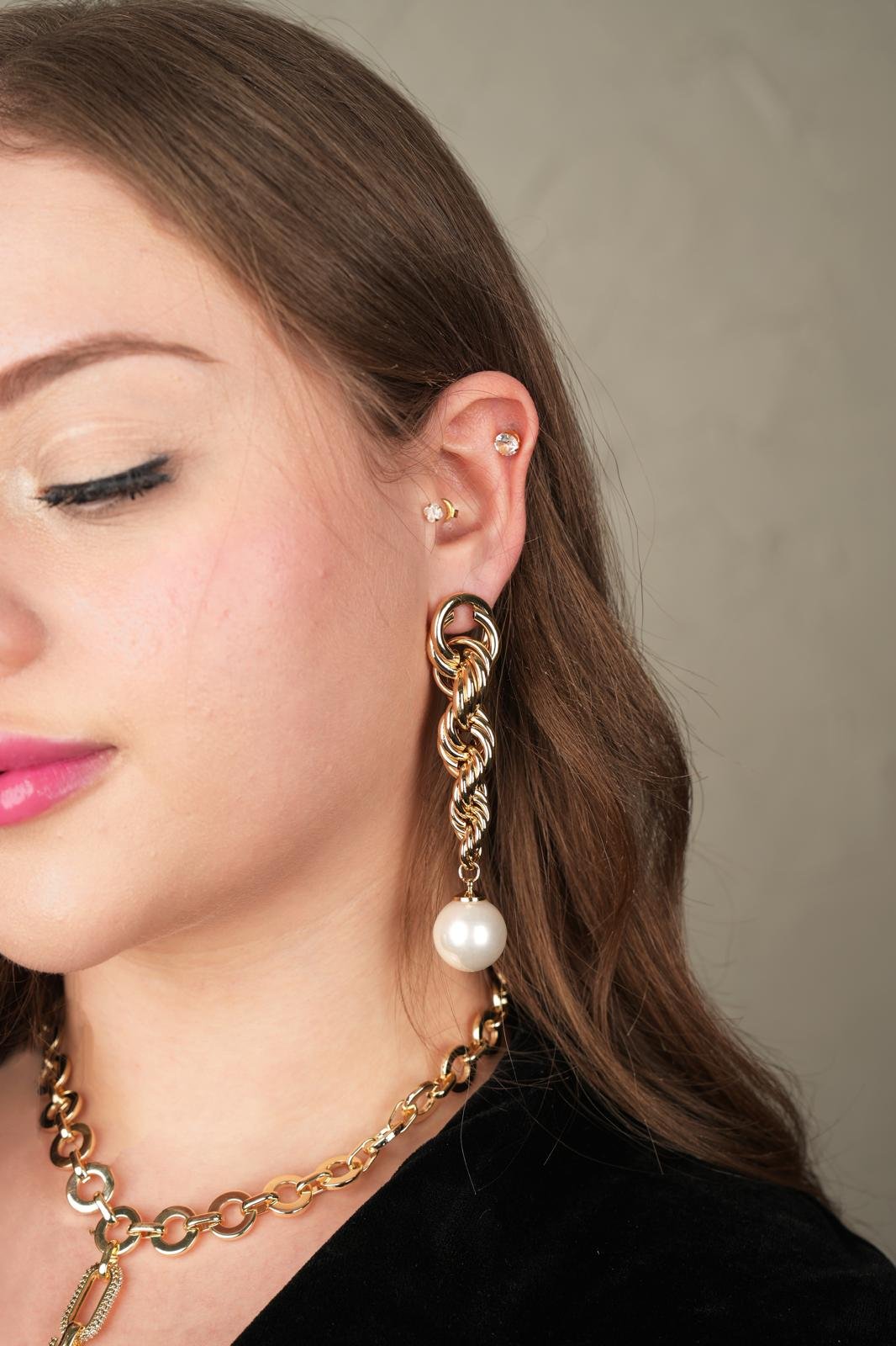 Pearl Earing